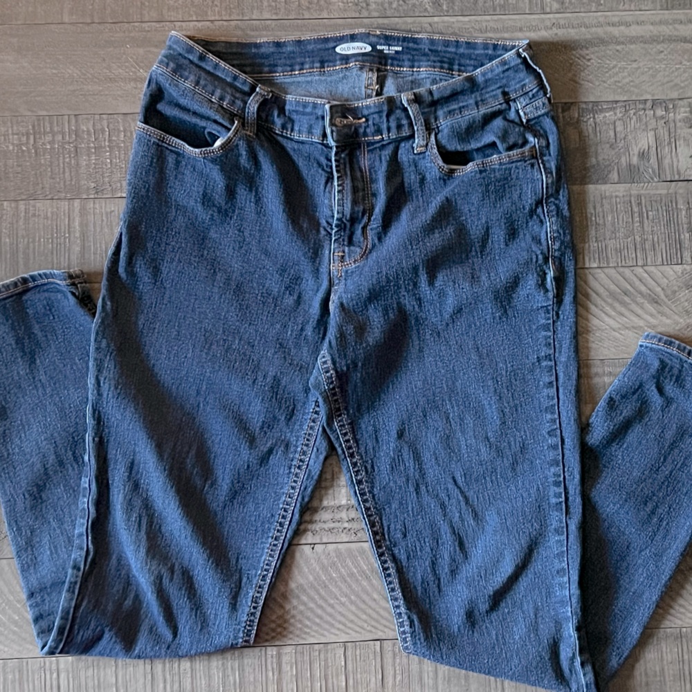 Mid rise super skinny jeans